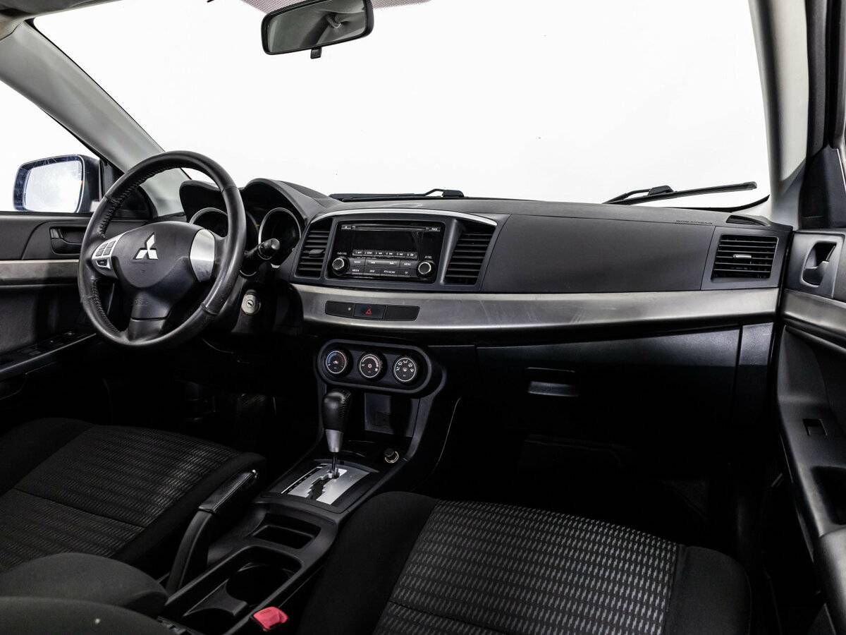 Mitsubishi Lancer X Рестайлинг, 2012 Фото №7