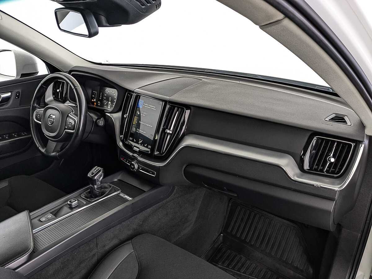 Volvo XC60, 2018 Фото №11