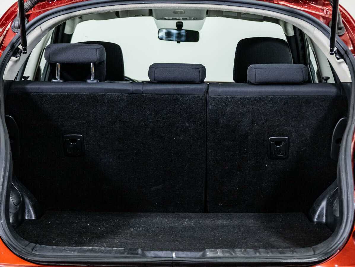 Nissan Juke, 2013 Фото №16