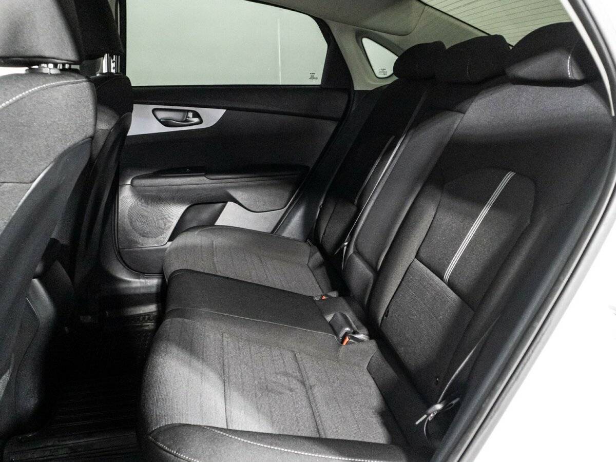 Kia Cerato, 2021 Фото №10