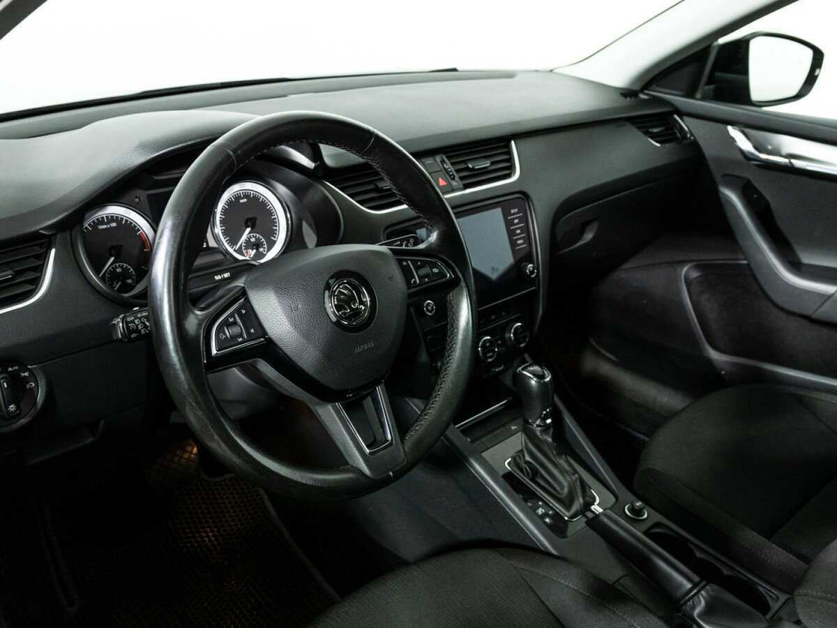 Skoda Octavia, 2018 Фото №11