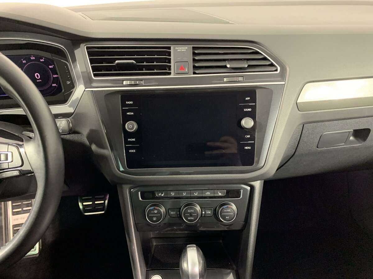 Volkswagen Tiguan, 2019 Фото №13