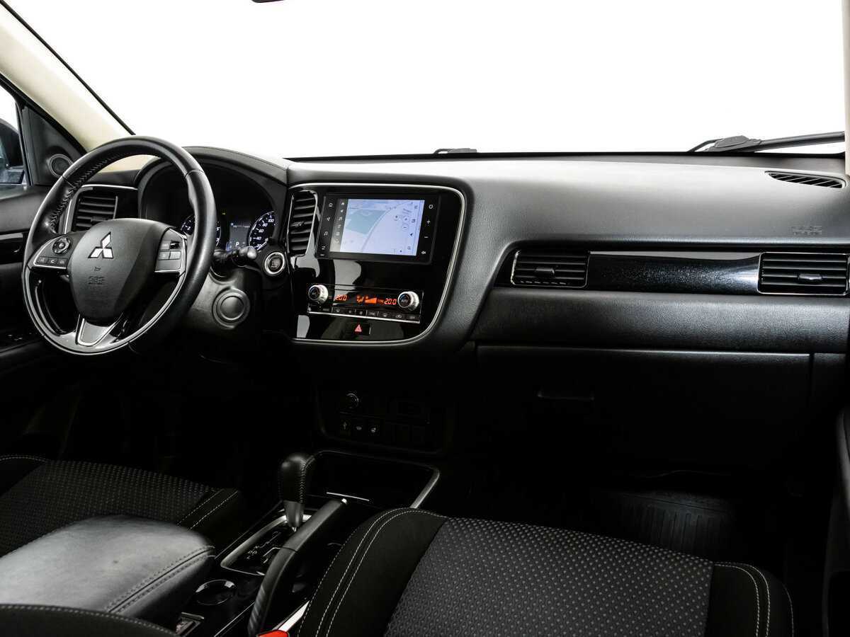Mitsubishi Outlander, 2020 Фото №7