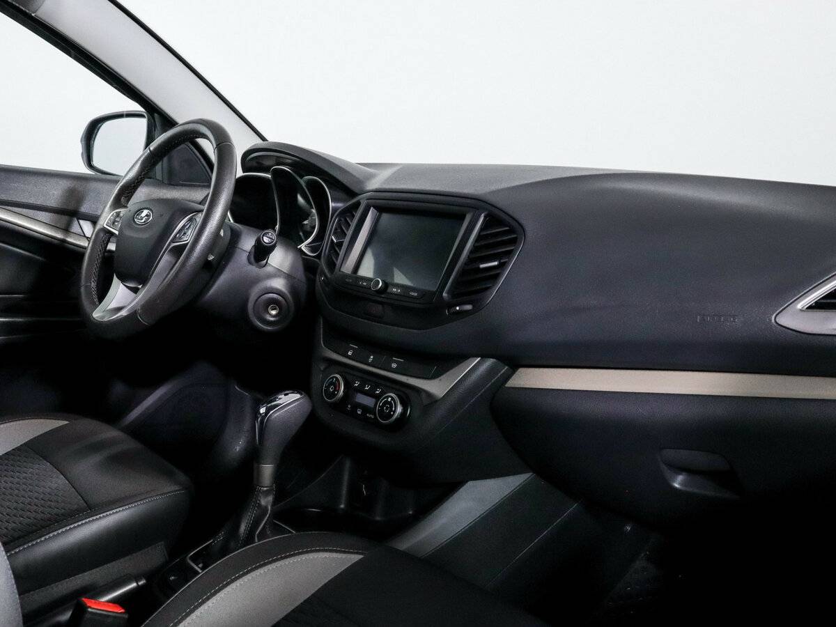 Lada (ВАЗ) Vesta SW I, 2022 Фото №7