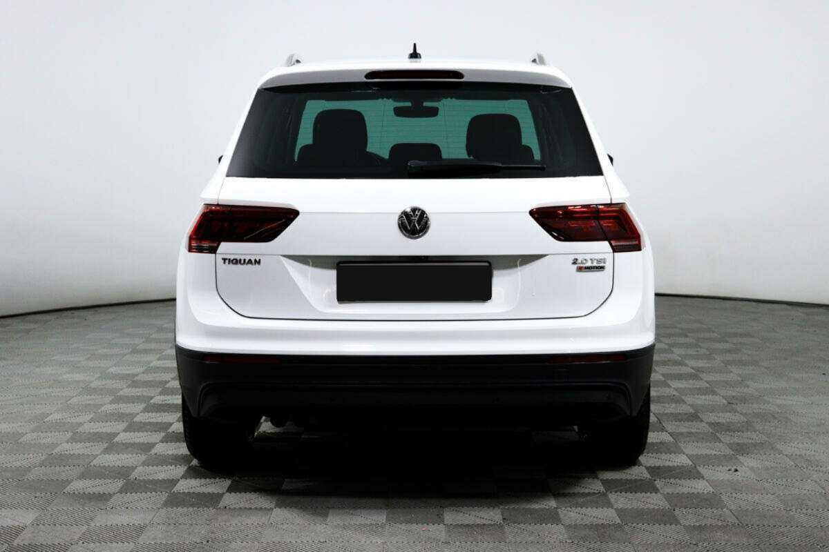 Volkswagen Tiguan, 2018 Фото №5