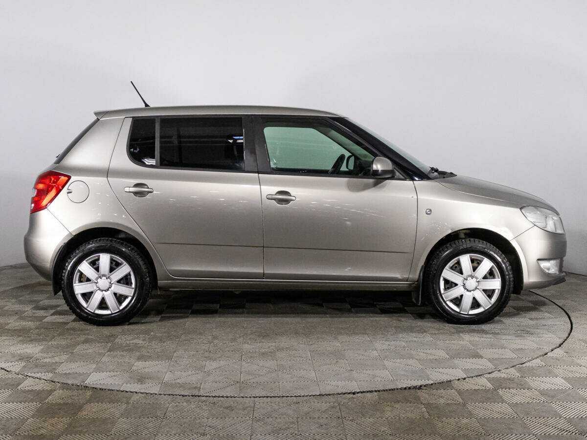 Skoda Fabia, 2012 Фото №4
