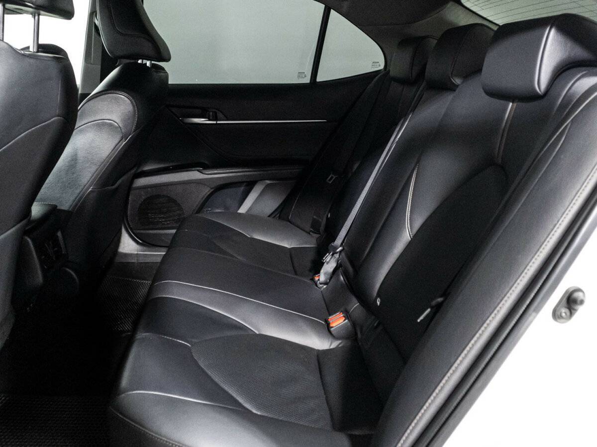 Toyota Camry, 2020 Фото №10