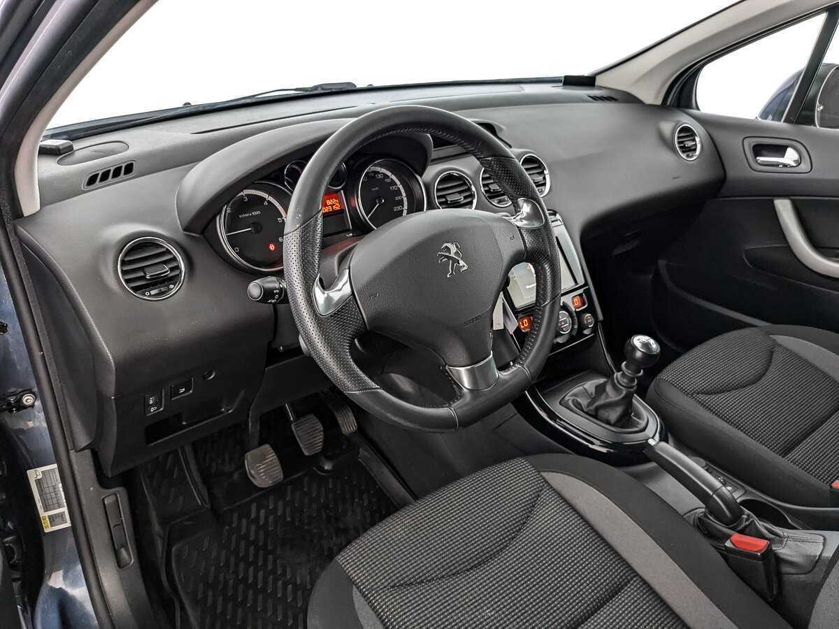 Peugeot 408, 2020 Фото №11