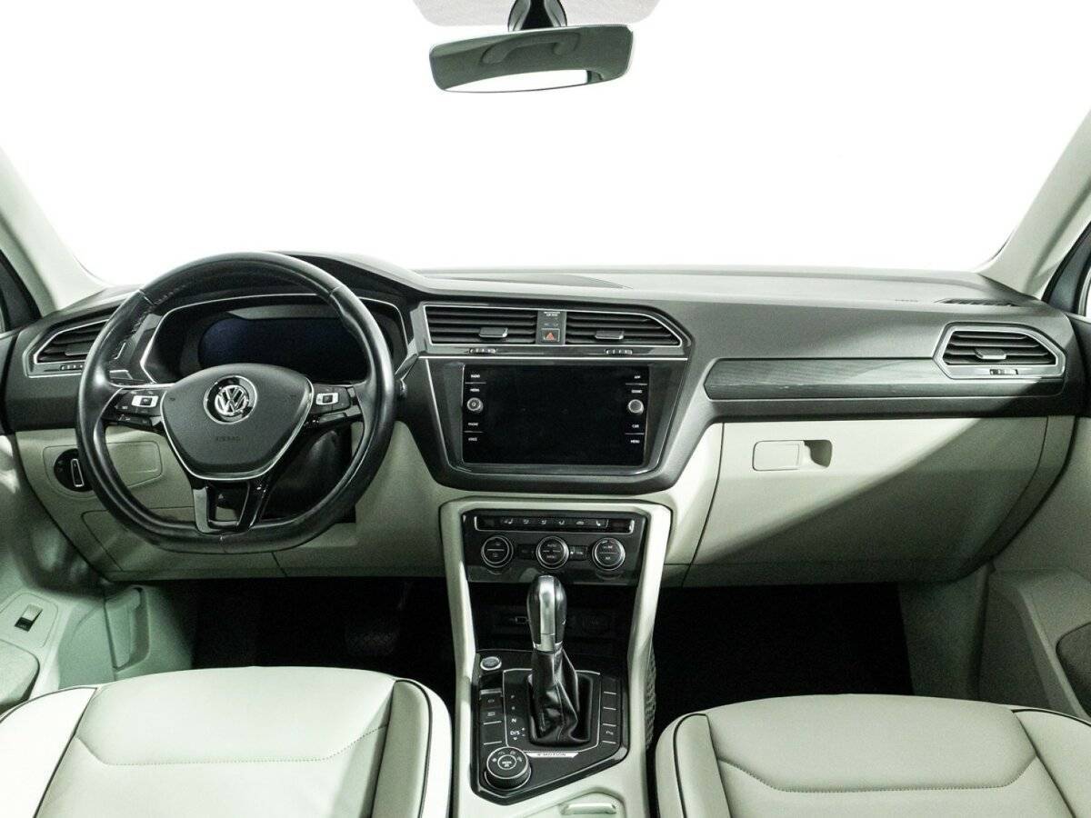 Volkswagen Tiguan, 2018 Фото №12