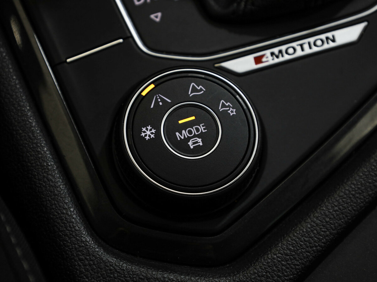 Volkswagen Tiguan II, 2019 Фото №21