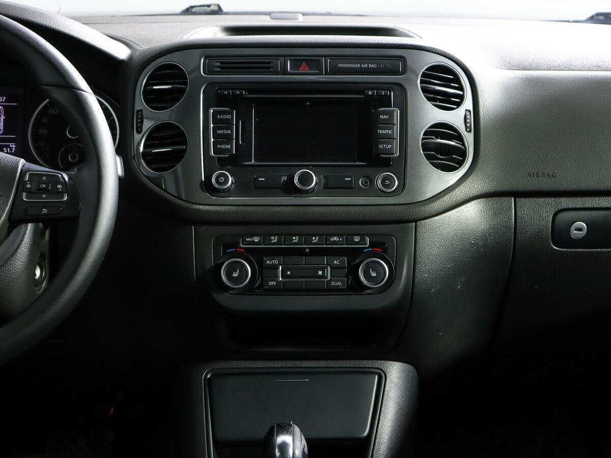 Volkswagen Tiguan, 2012 Фото №11
