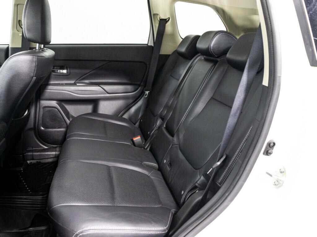 Mitsubishi Outlander, 2018 Фото №10