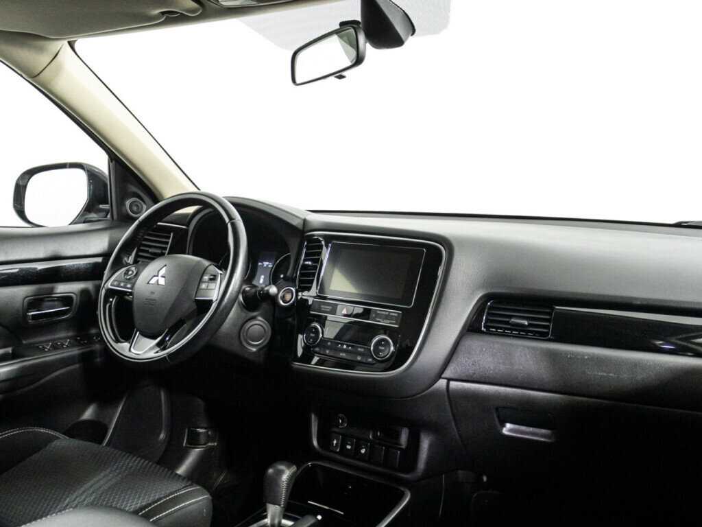 Mitsubishi Outlander, 2020 Фото №9