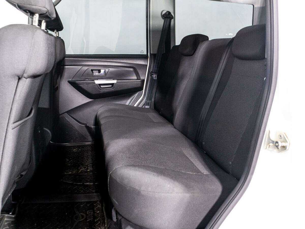 УАЗ Patriot, 2019 Фото №10