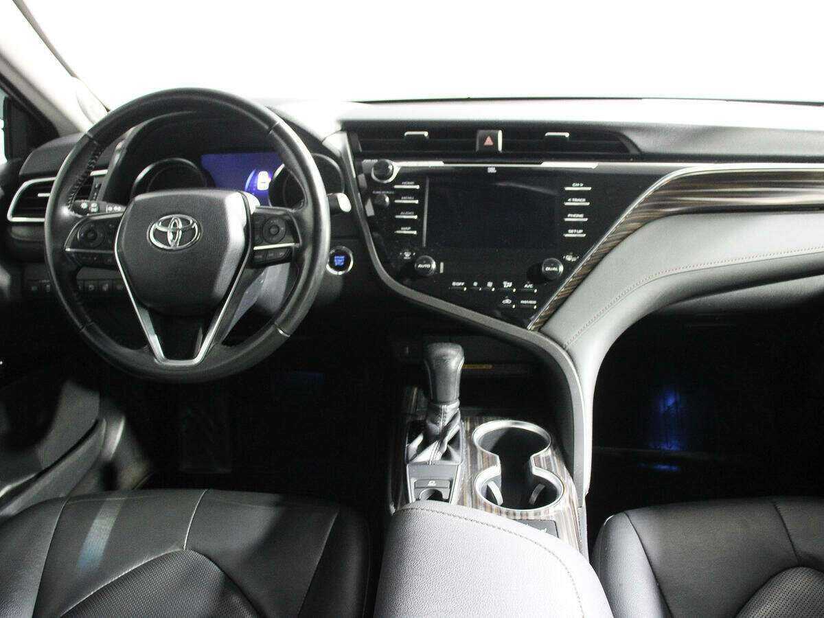 Toyota Camry, 2018 Фото №9