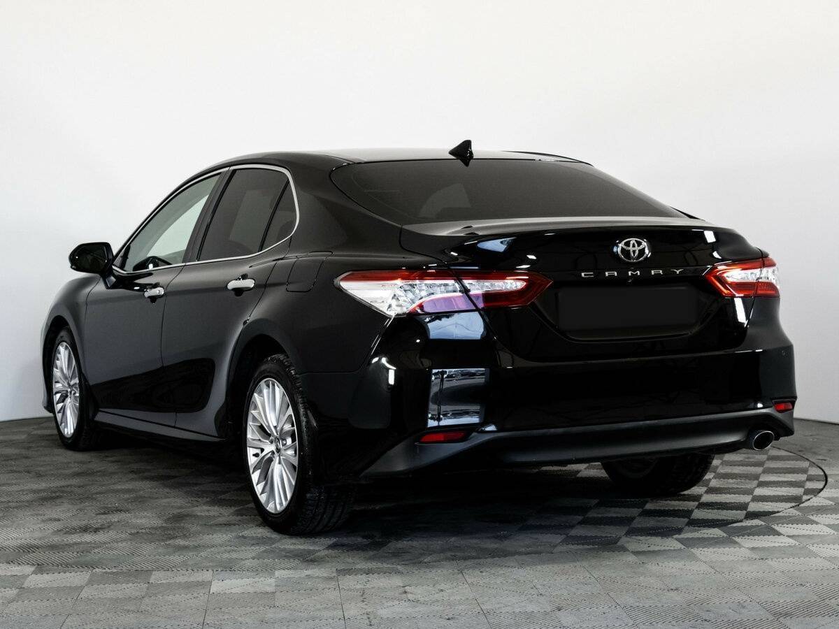 Toyota Camry, 2019 Фото №7