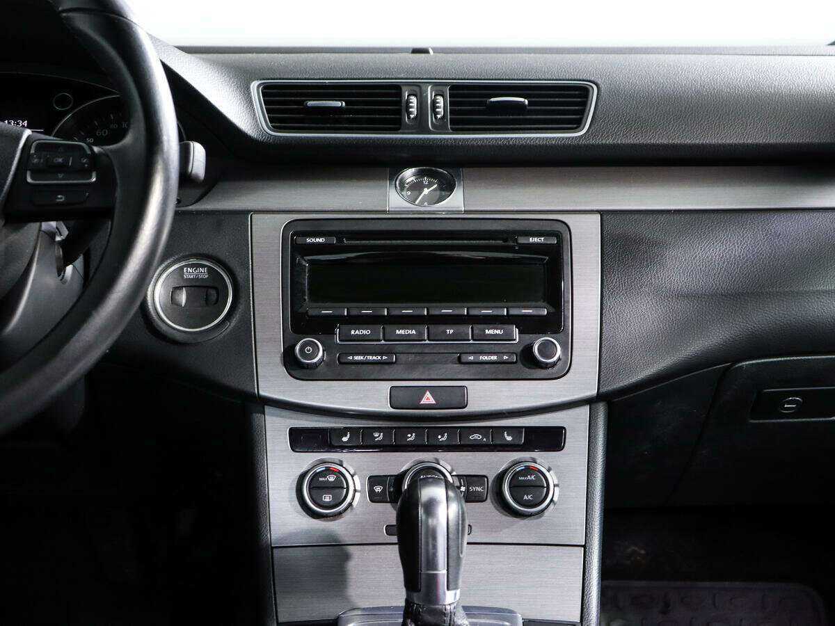 Volkswagen Passat, 2014 Фото №11