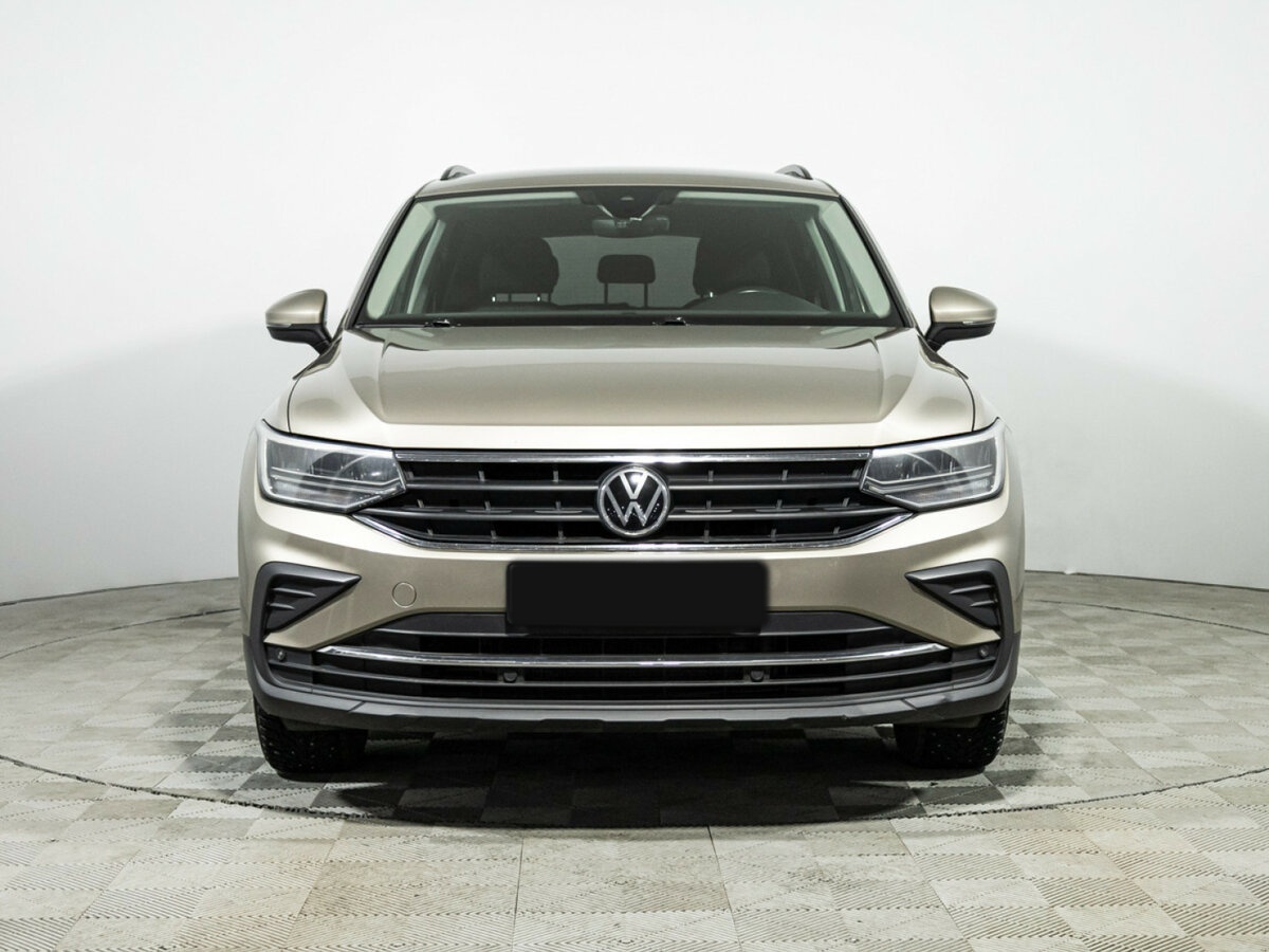 Volkswagen Tiguan II Рестайлинг, 2021 Фото №2