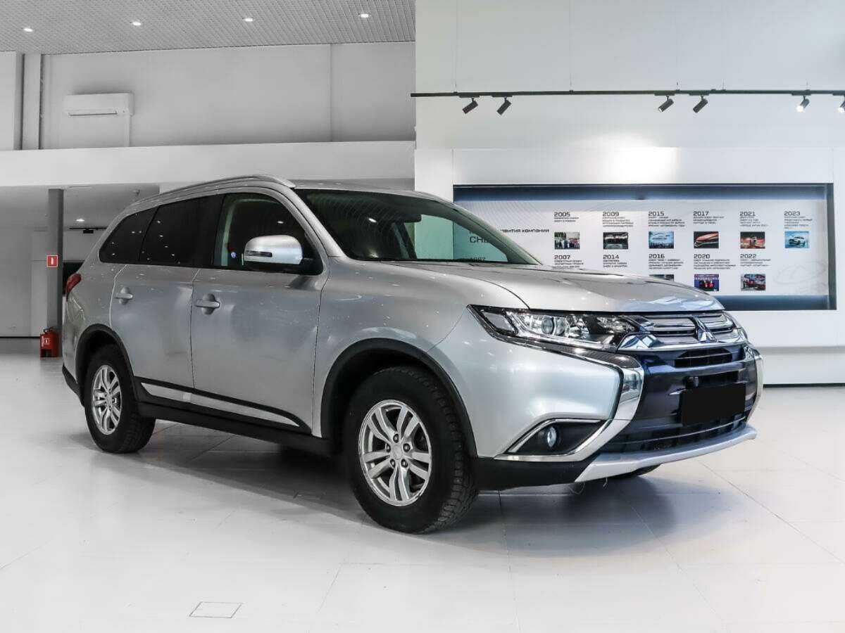 Mitsubishi Outlander, 2016 Фото №3