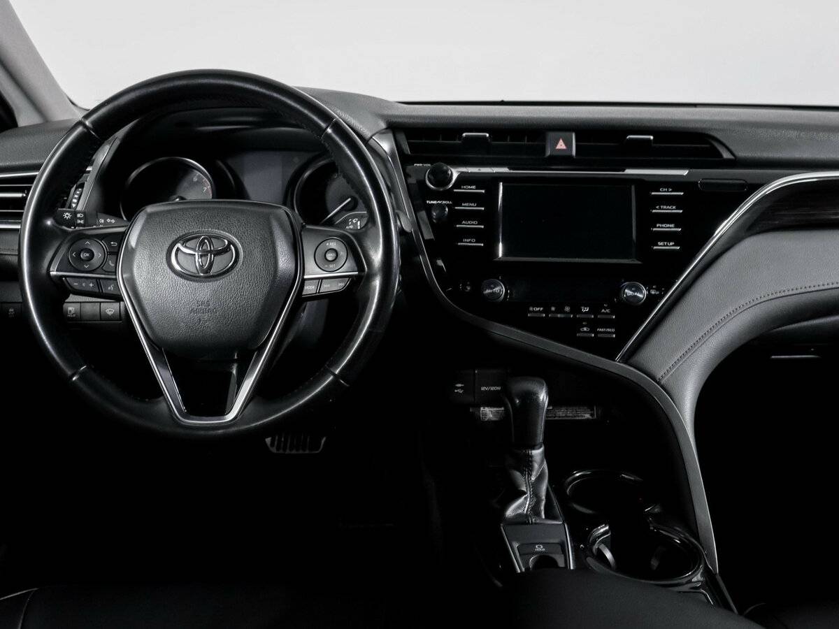 Toyota Camry VIII (XV70), 2020 Фото №10
