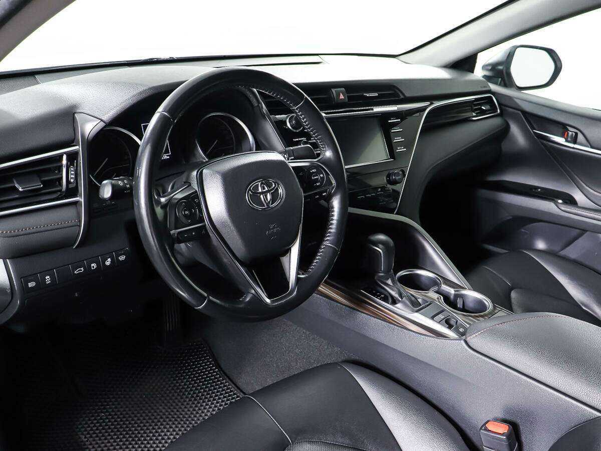 Toyota Camry, 2018 Фото №13