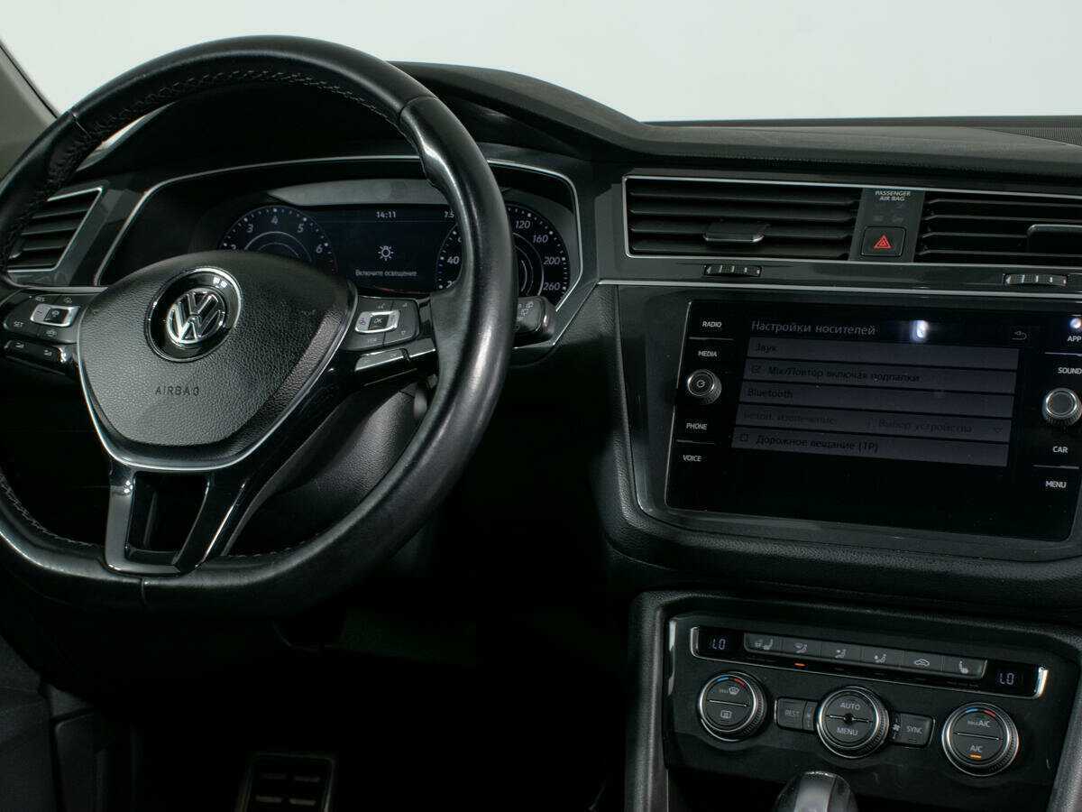 Volkswagen Tiguan, 2018 Фото №12