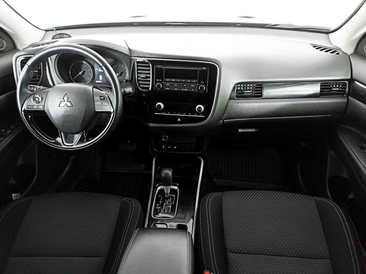 Mitsubishi Outlander, 2021 Фото №11