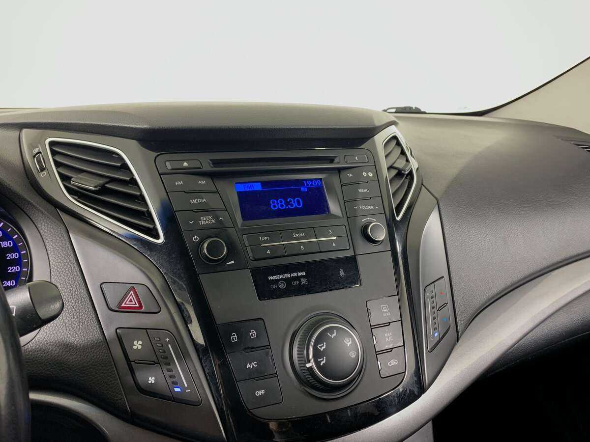 Hyundai i40, 2015 Фото №13