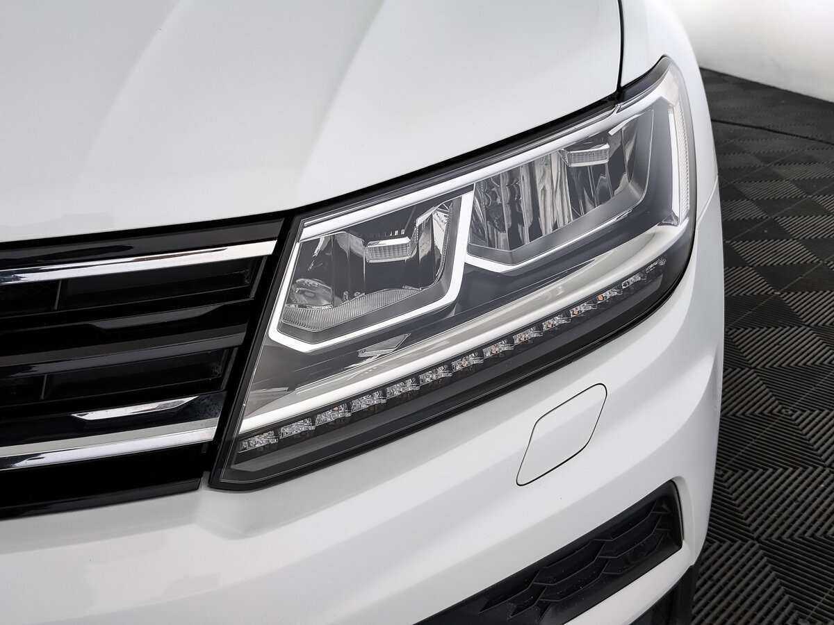 Volkswagen Tiguan, 2020 Фото №11