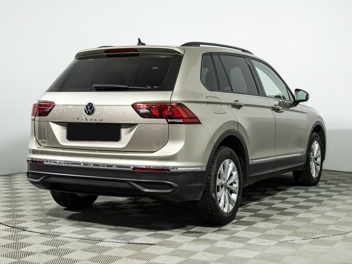 Volkswagen Tiguan II Рестайлинг, 2021 Фото №5