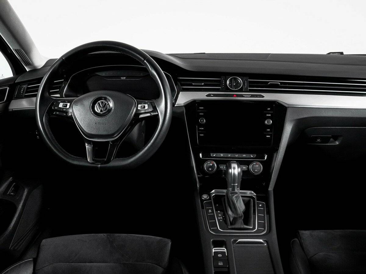 Volkswagen Passat, 2019 Фото №12