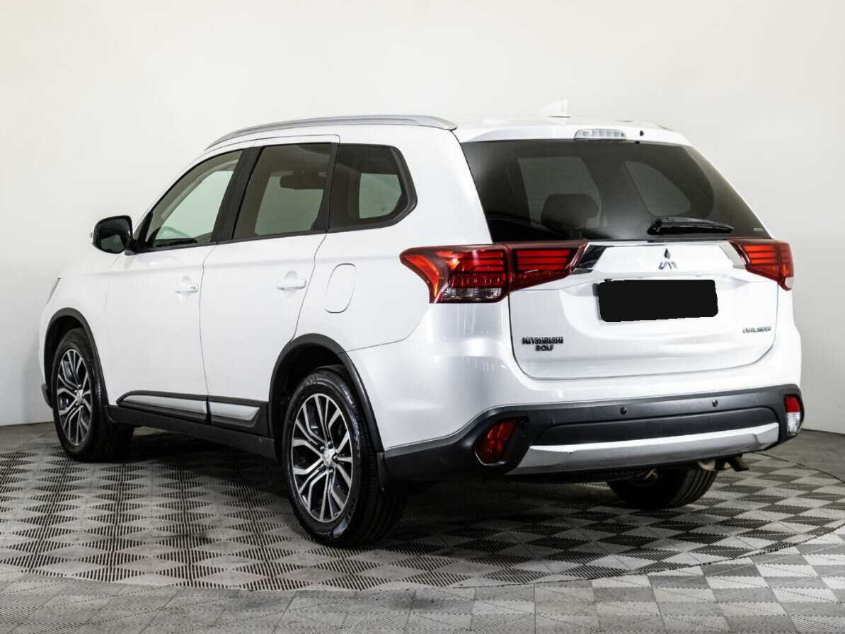 Mitsubishi Outlander, 2017 Фото №7