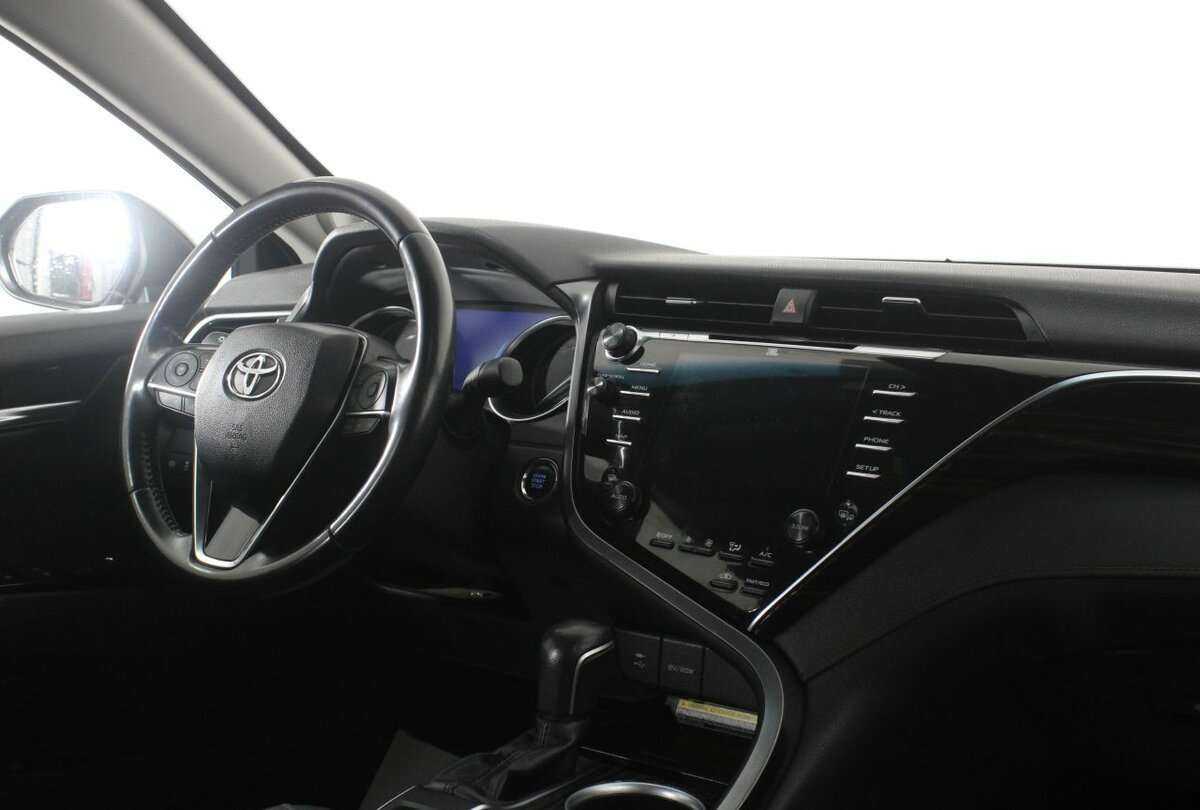 Toyota Camry, 2020 Фото №9