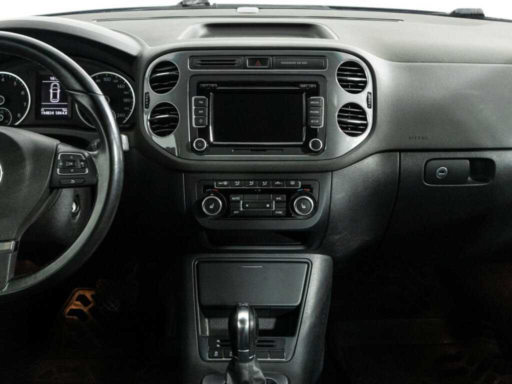 Volkswagen Tiguan, 2015 Фото №14