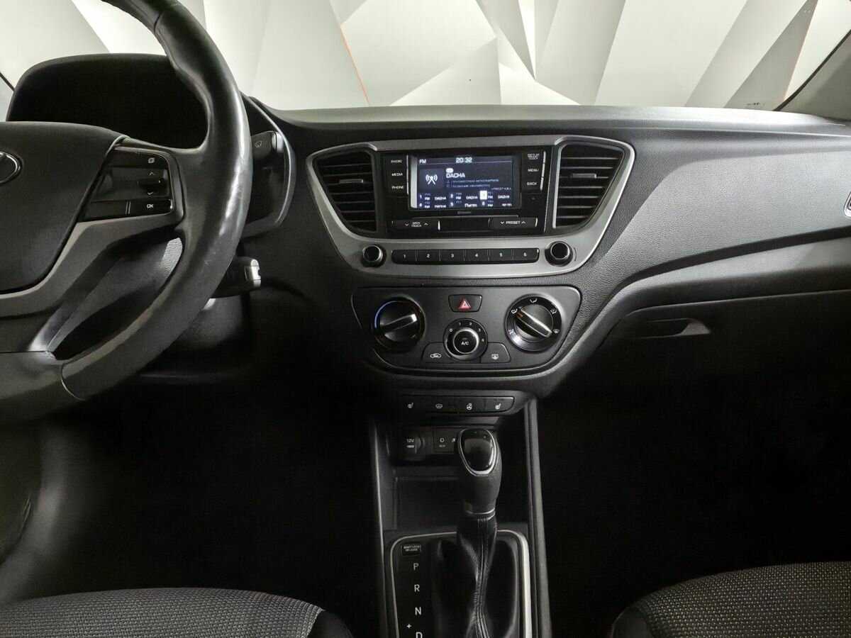 Hyundai Solaris, 2017 Фото №11