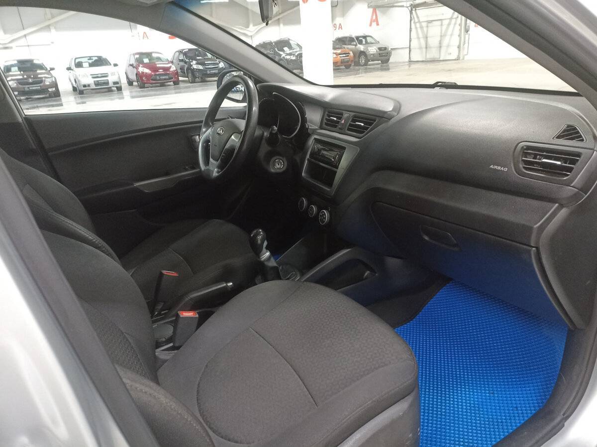 Kia Rio, 2015 Фото №11