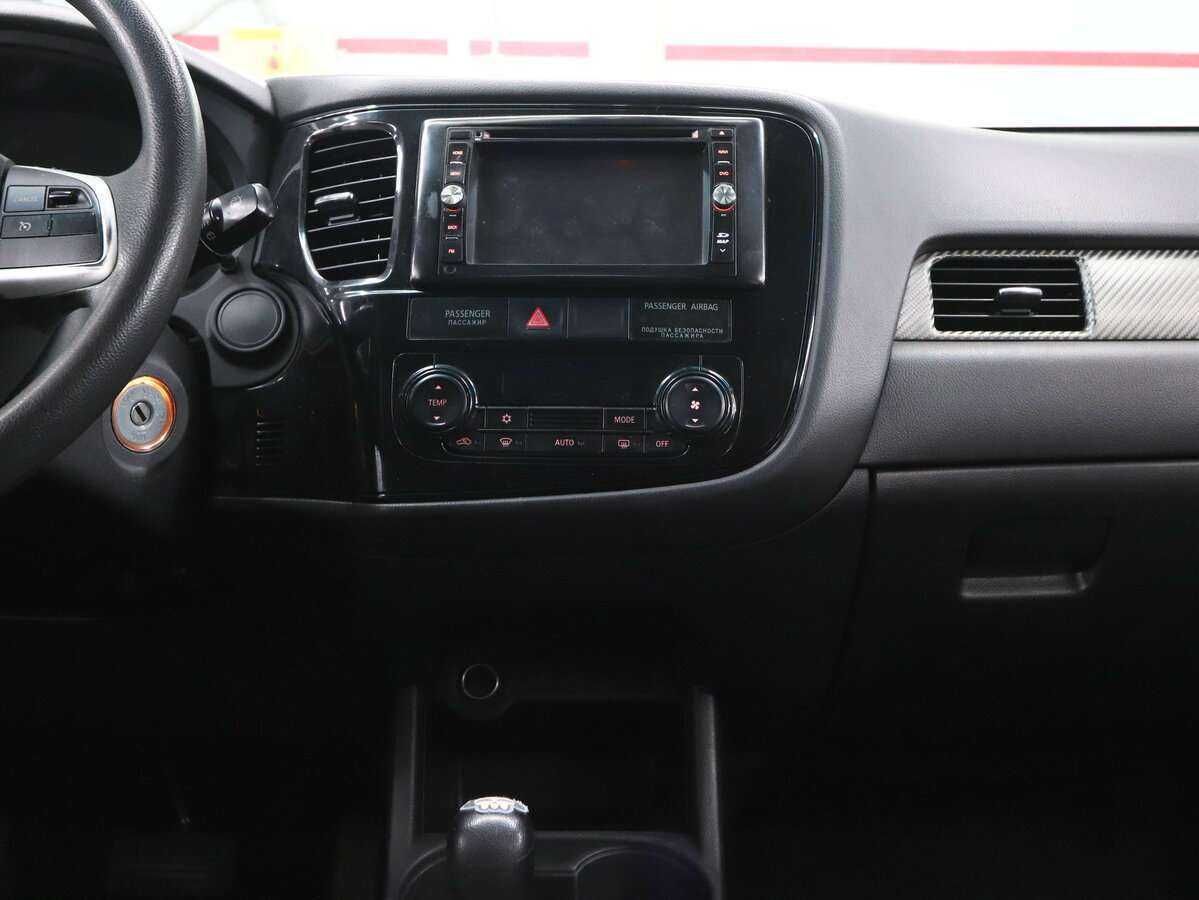 Mitsubishi Outlander, 2013 Фото №18