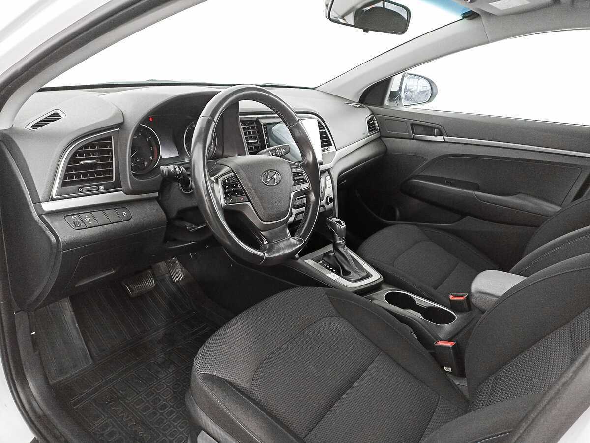 Hyundai Elantra, 2017 Фото №16