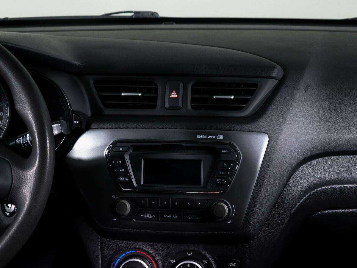 Kia Rio 5-speed, 2013 Фото №12