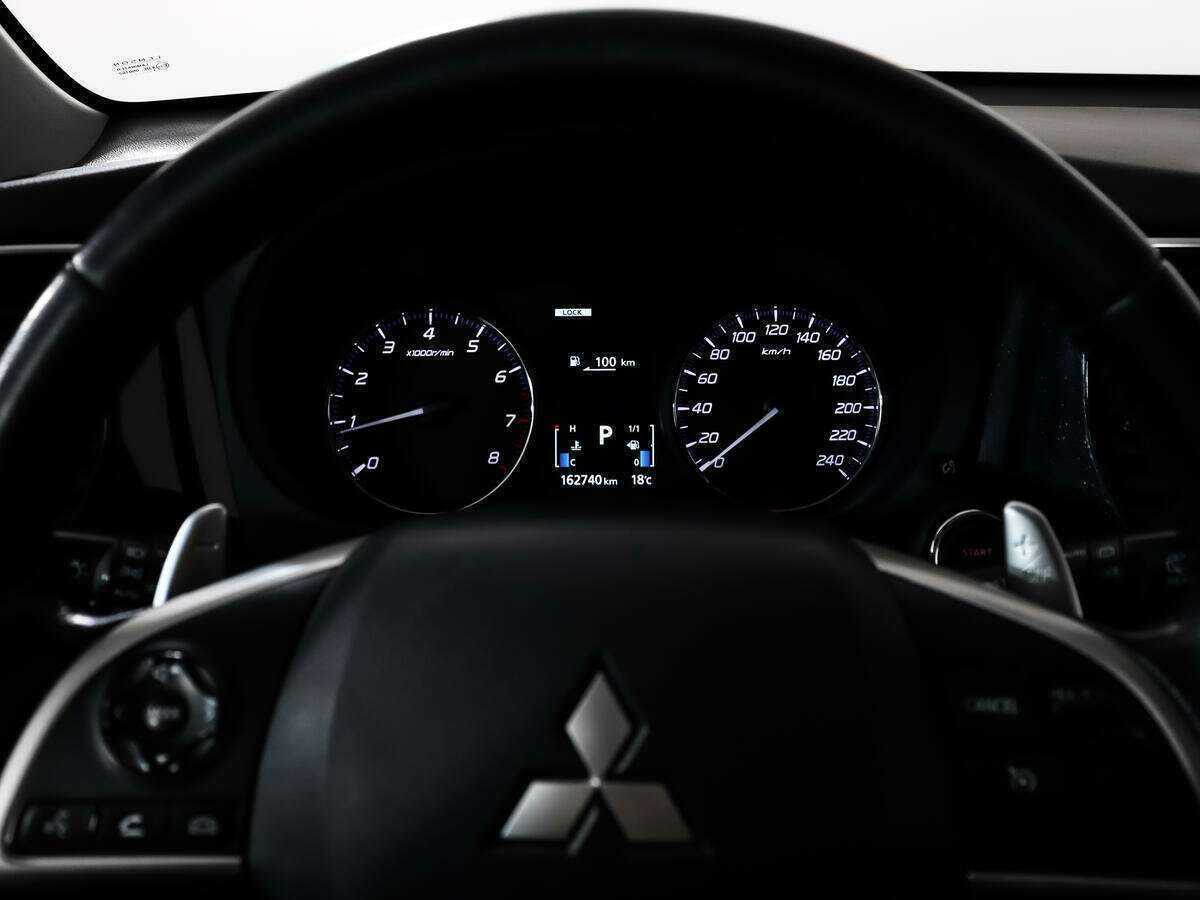 Mitsubishi Outlander, 2014 Фото №18