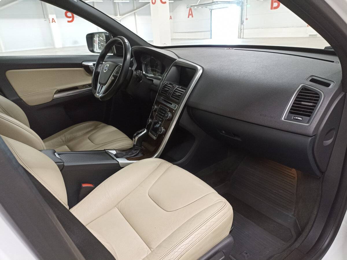 Volvo XC60, 2013 Фото №11
