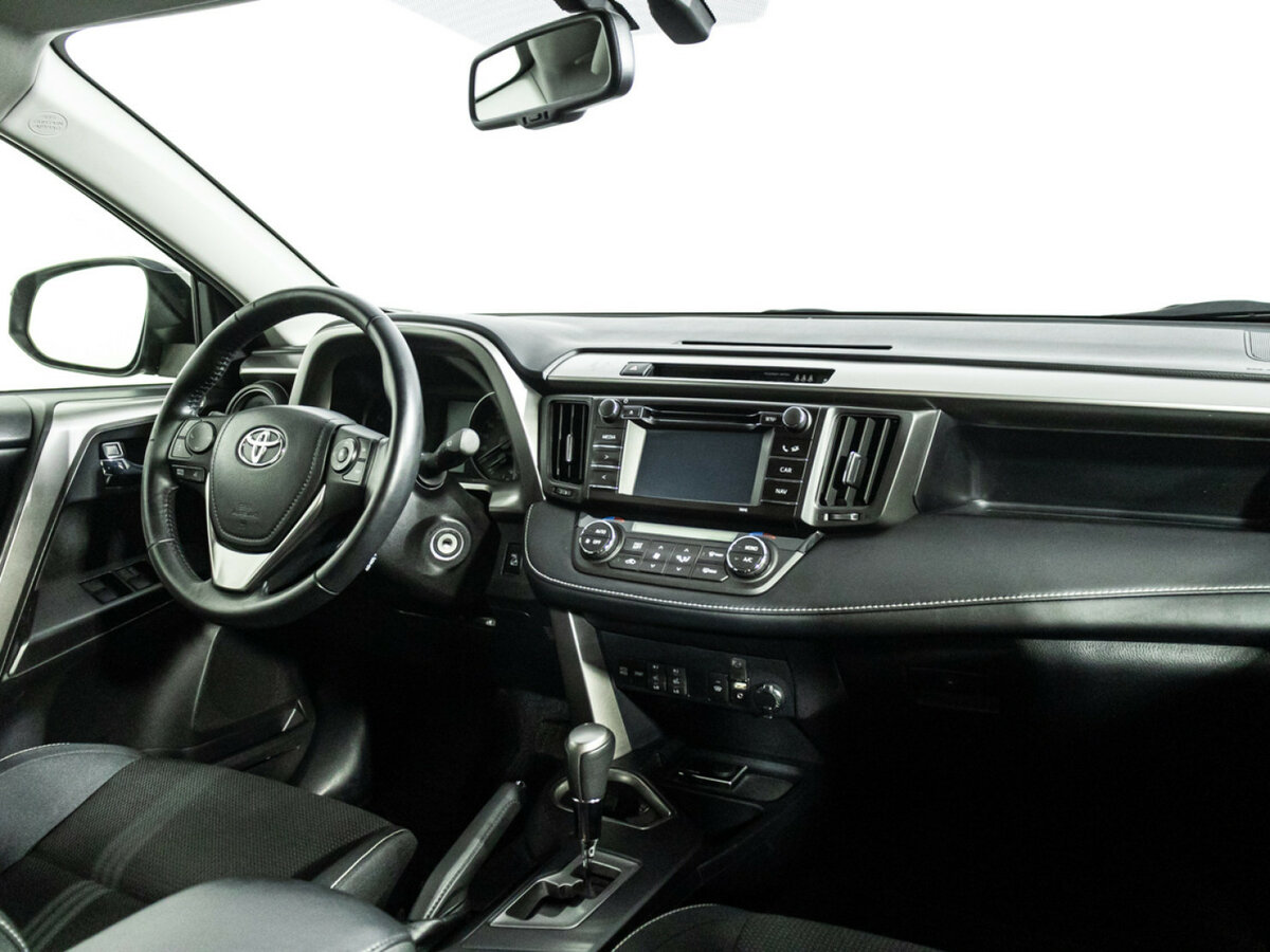 Toyota RAV4 IV (XA40) Рестайлинг, 2016 Фото №9