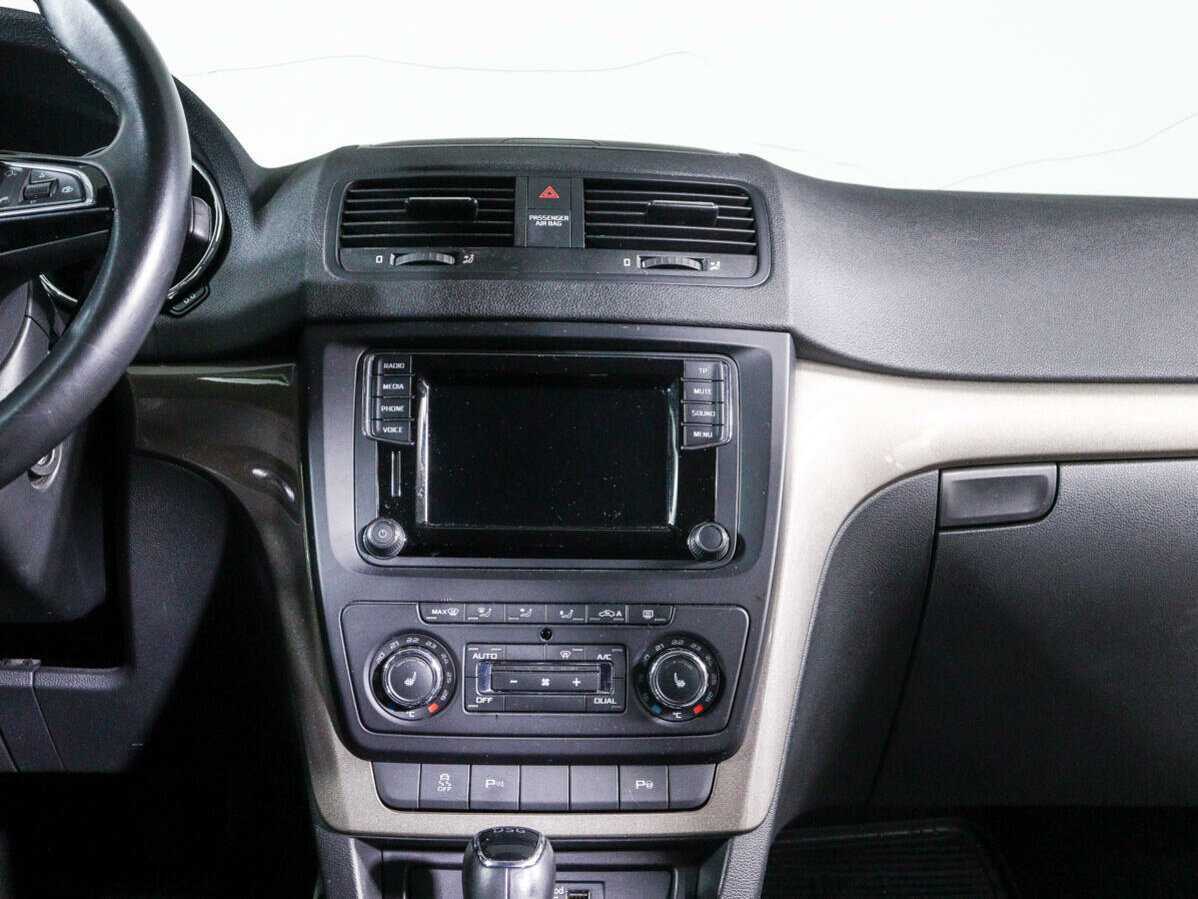 Skoda Yeti, 2015 Фото №11