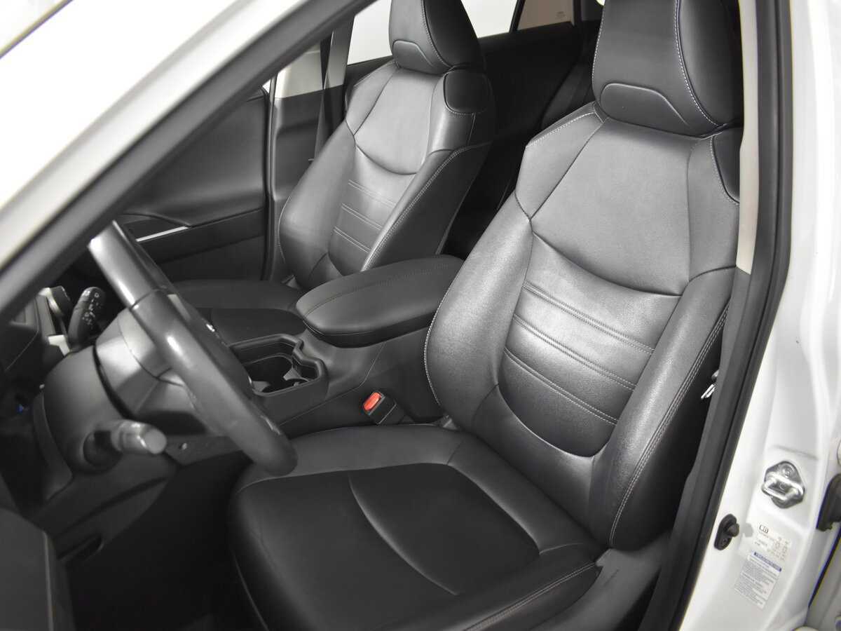 Toyota RAV4, 2021 Фото №14