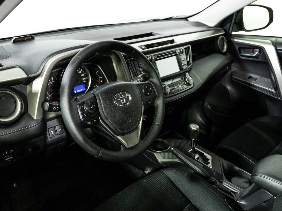 Toyota RAV4, 2015 Фото №11