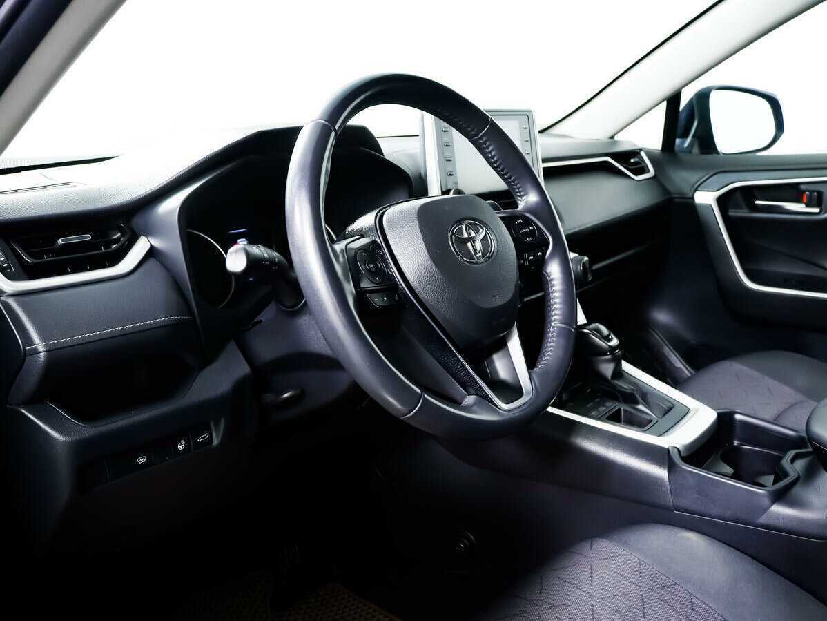 Toyota RAV4, 2020 Фото №13