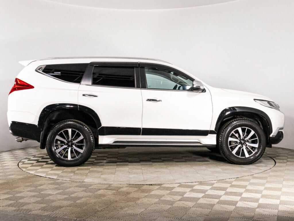Mitsubishi Pajero Sport, 2018 Фото №4