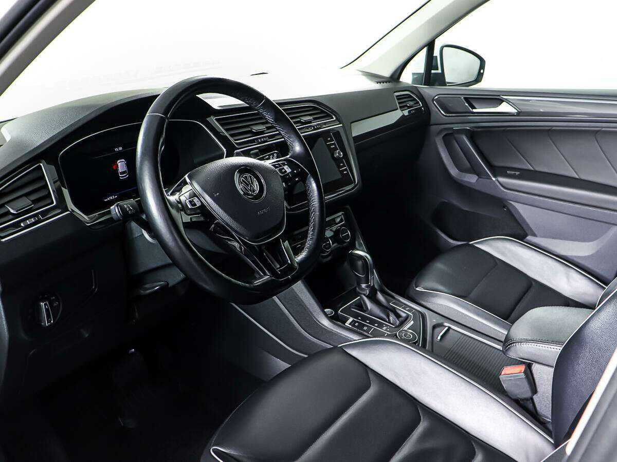 Volkswagen Tiguan, 2018 Фото №13