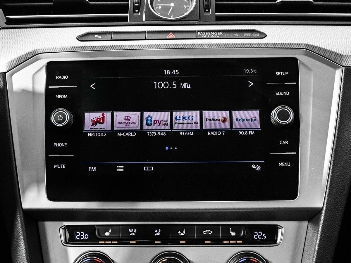 Volkswagen Passat, 2018 Фото №15