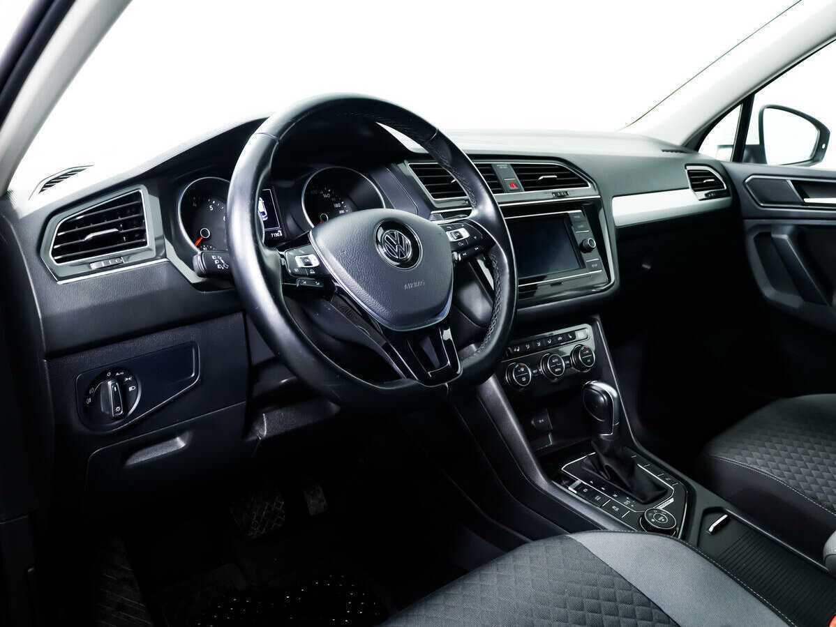 Volkswagen Tiguan, 2017 Фото №12